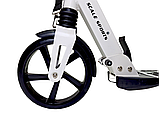 Cамокат Scale Sports SS-04 з дисковими задніми гальмами. 2 амортизатори. Ліхтарик, дзвіночок, тримач для пляшки у комплекті. Білий, фото 6
