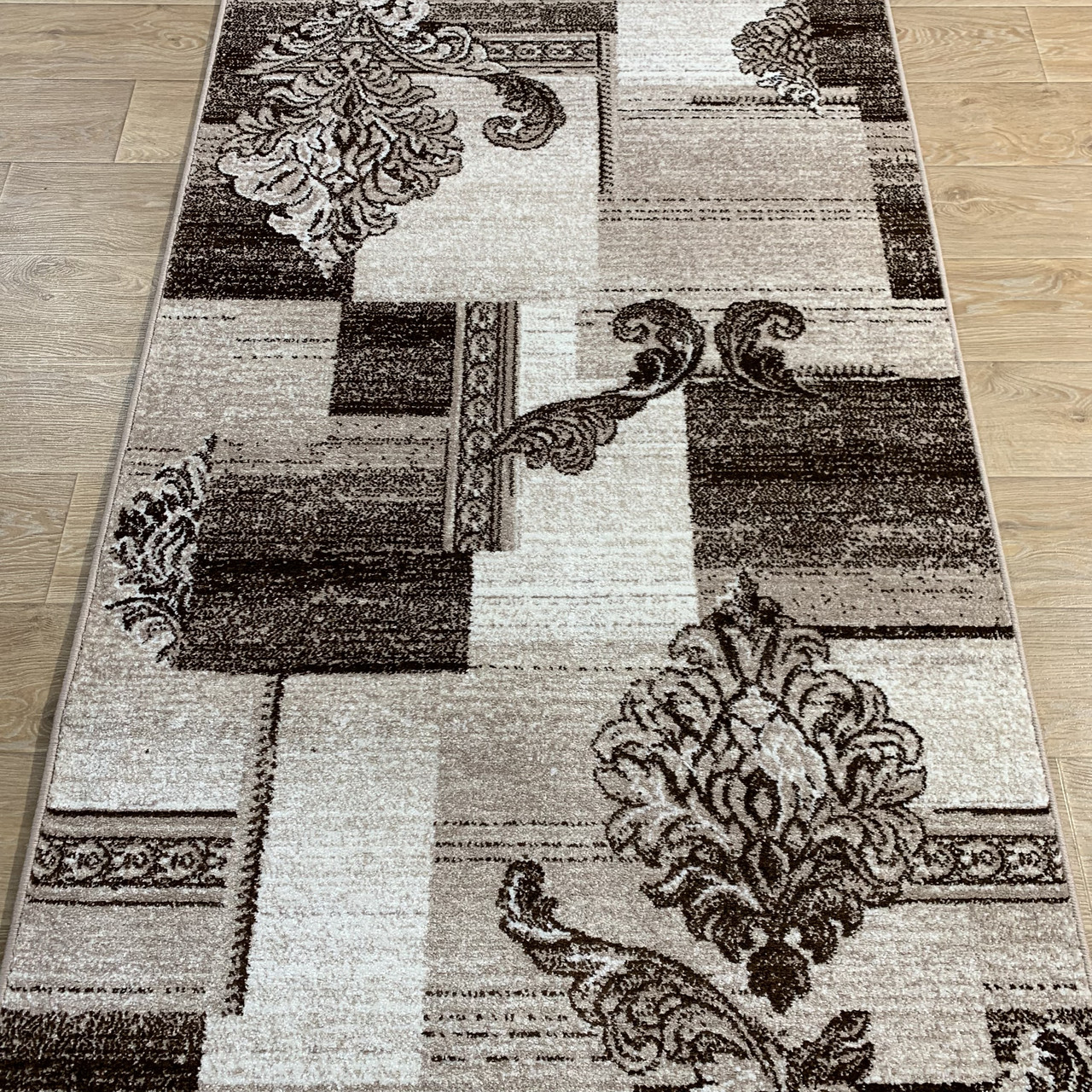 Килимова доріжка ширина 1,50м "Бежевий вензель" Cappuccino 16009/12