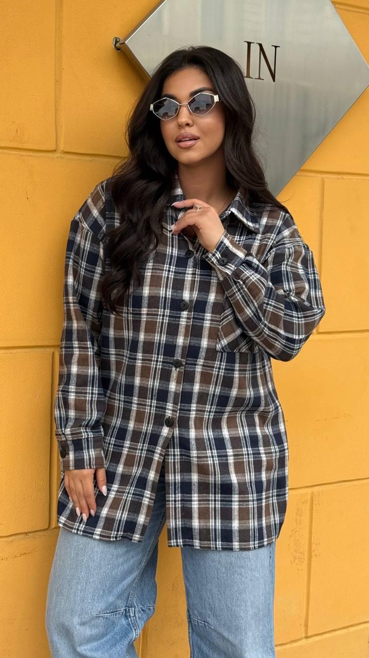 Вільна жіноча сорочка з фланелі в синьо-коричневу карту батал, фото 1
