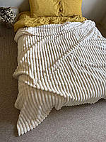 Плед плюшевий полоска 200х220 см молочний