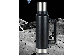 Термос чорний 1,9 літра з ручкою для гарячих та холодних напоїв герметичний із нержавіючої сталі 45 годин