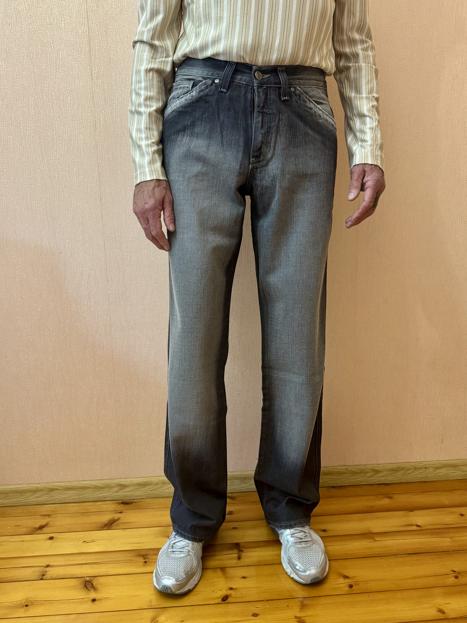 Джинси чоловічі темно-сірі прямі Texcel терті варені.