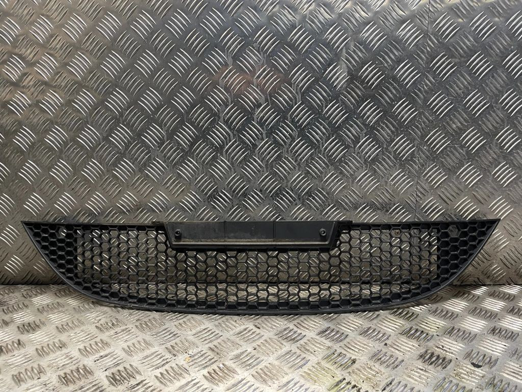 Решітка бампера середня Seat Altea, Toledo, Leon 04- (FPS). 1P0853667, фото 1