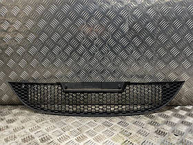 Решітка бампера середня Seat Altea, Toledo, Leon 04- (FPS). 1P0853667