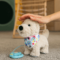 Інтерактивна собачка на повідку бежева M6218UA-1, що ходить, співає українською та «лиже», 28 см, фото 5