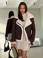 Жіноча дублянка на хутрі з нубуку в шоколадному кольорі