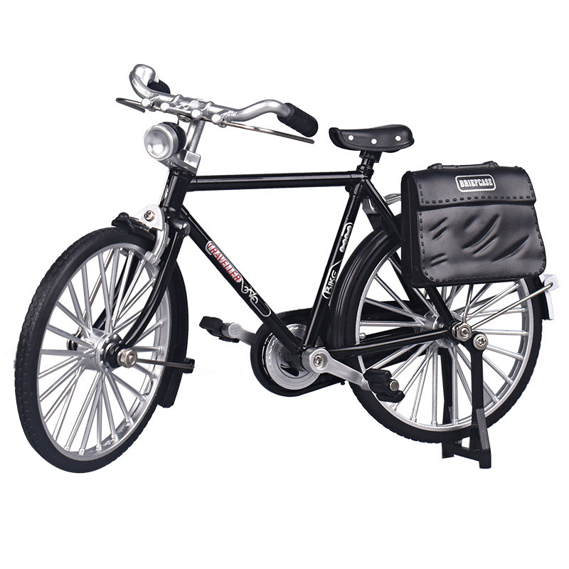 Модель міського ретру велосипеда із сумкою й насосом. масштаб 1:10, фото 1