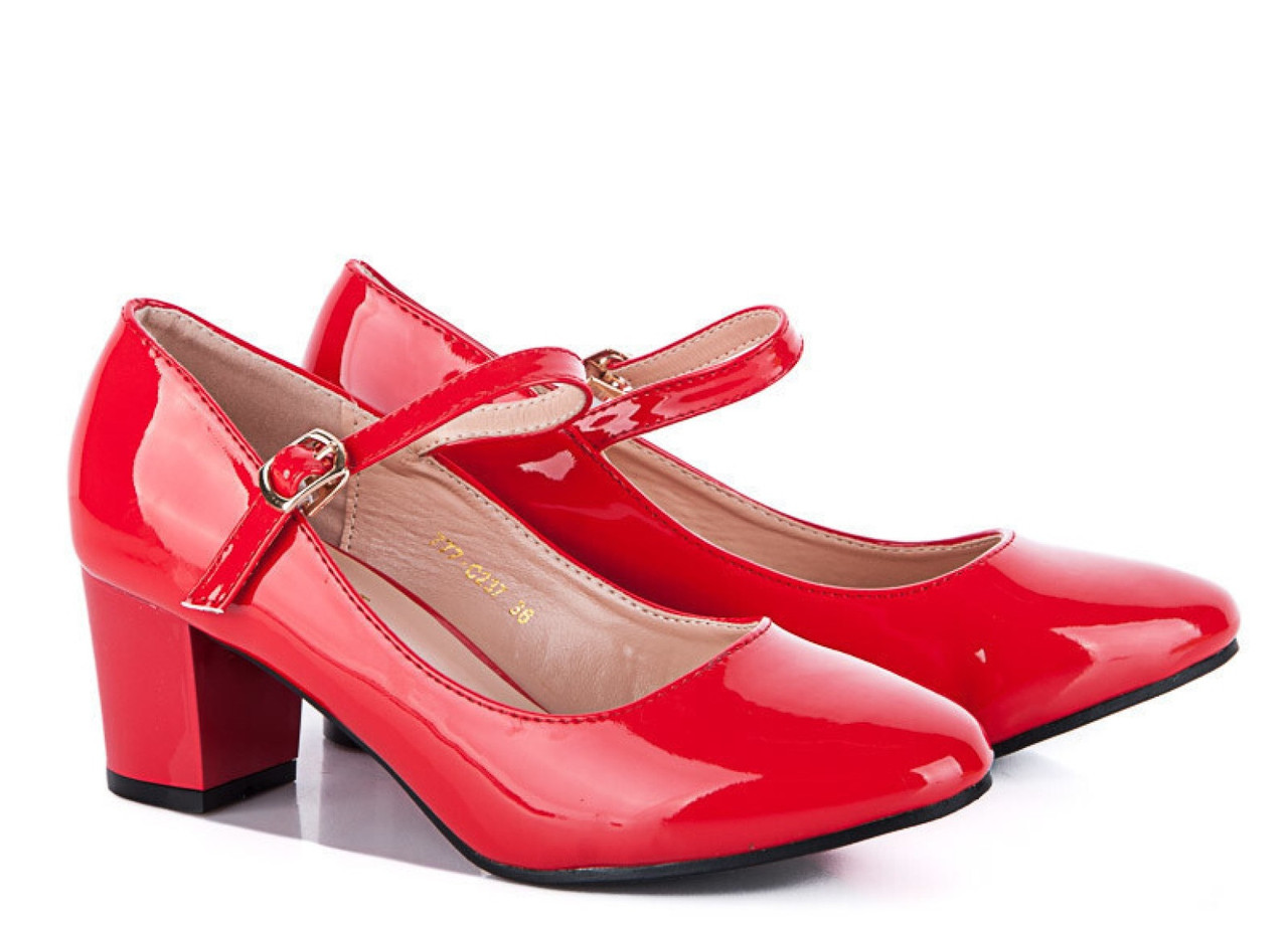 Червоні туфлі на маленькому каблуці з ремінцем 38 39, фото 1