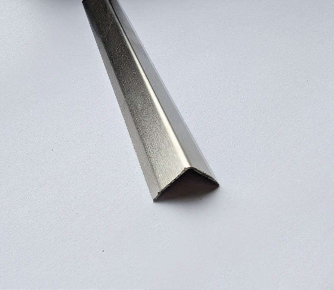 Куточок нержавіючий брашований з фаскою 15х15 мм 2,7 м STK15B, фото 1