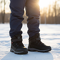 Зимове дитяче взуття, дутики, чоботи, термоботинки на овчині на хлопчиків чорні на липучці. Розмір: 32-37