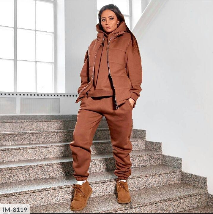 Костюм-трійка жіночий теплий модний толстовка, жилетка на синтепоні, штани тринитка на флісі