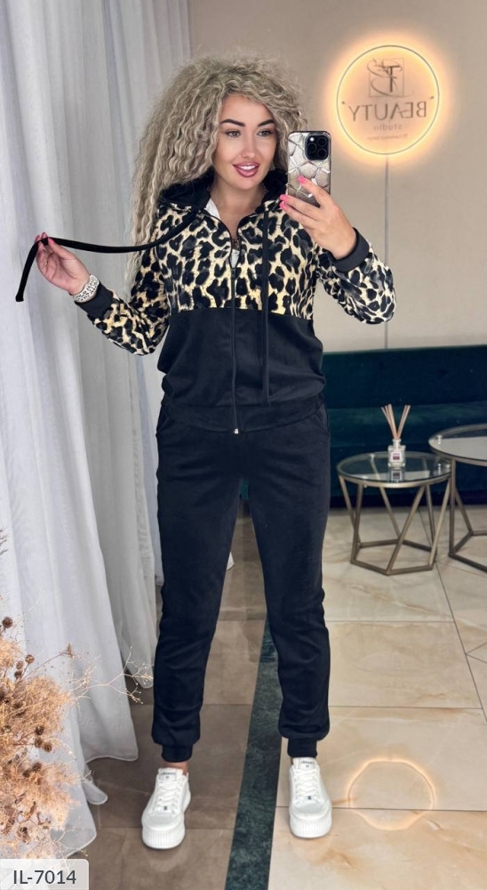 Костюм спортивний жіночий велюровий м'який зручний повсякденний на блискавці двоколірний розміри 42-52