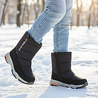 Зимове дитяче взуття, дутики, чоботи, термоботинки на овчині на хлопчиків чорні на липучці. Розмір: 35-37