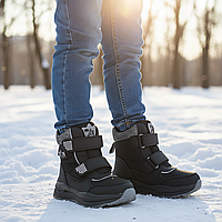 Зимове дитяче взуття, дутики, чоботи, термоботинки на овчині на хлопчиків чорні на липучці. Розмір: 33-38