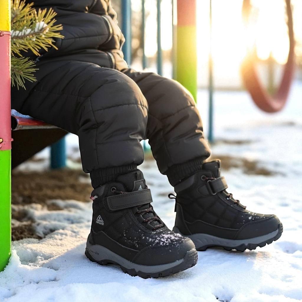 Зимняя детская обувь, дутики, сапоги, термоботинки на овчине на мальчиков черные на липучке в размерах27, фото 1