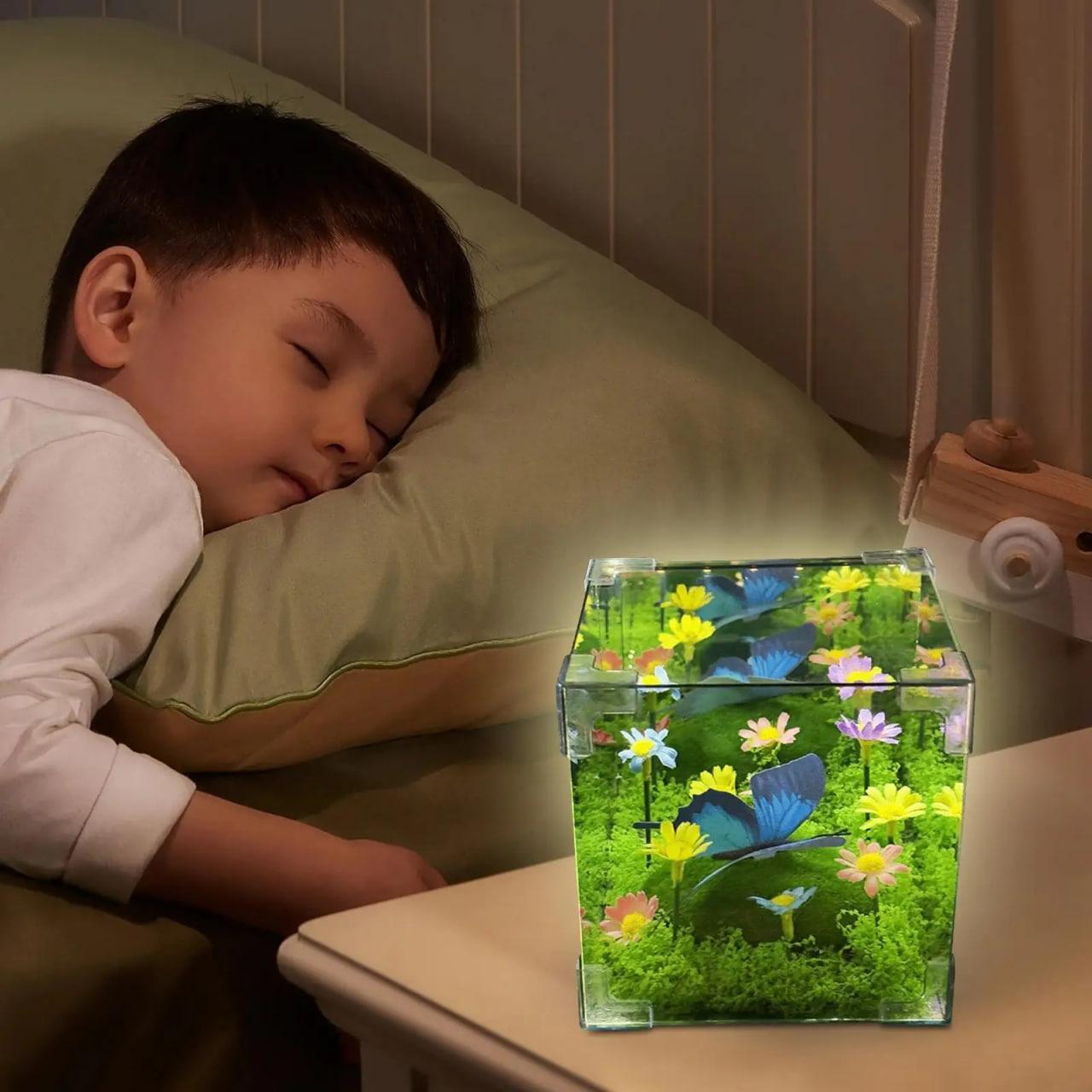 Набір для творчості безмежне дзеркало Butterflies Night Lamp "Синій метелик на трав’яному полі"  у розібраному вигляді