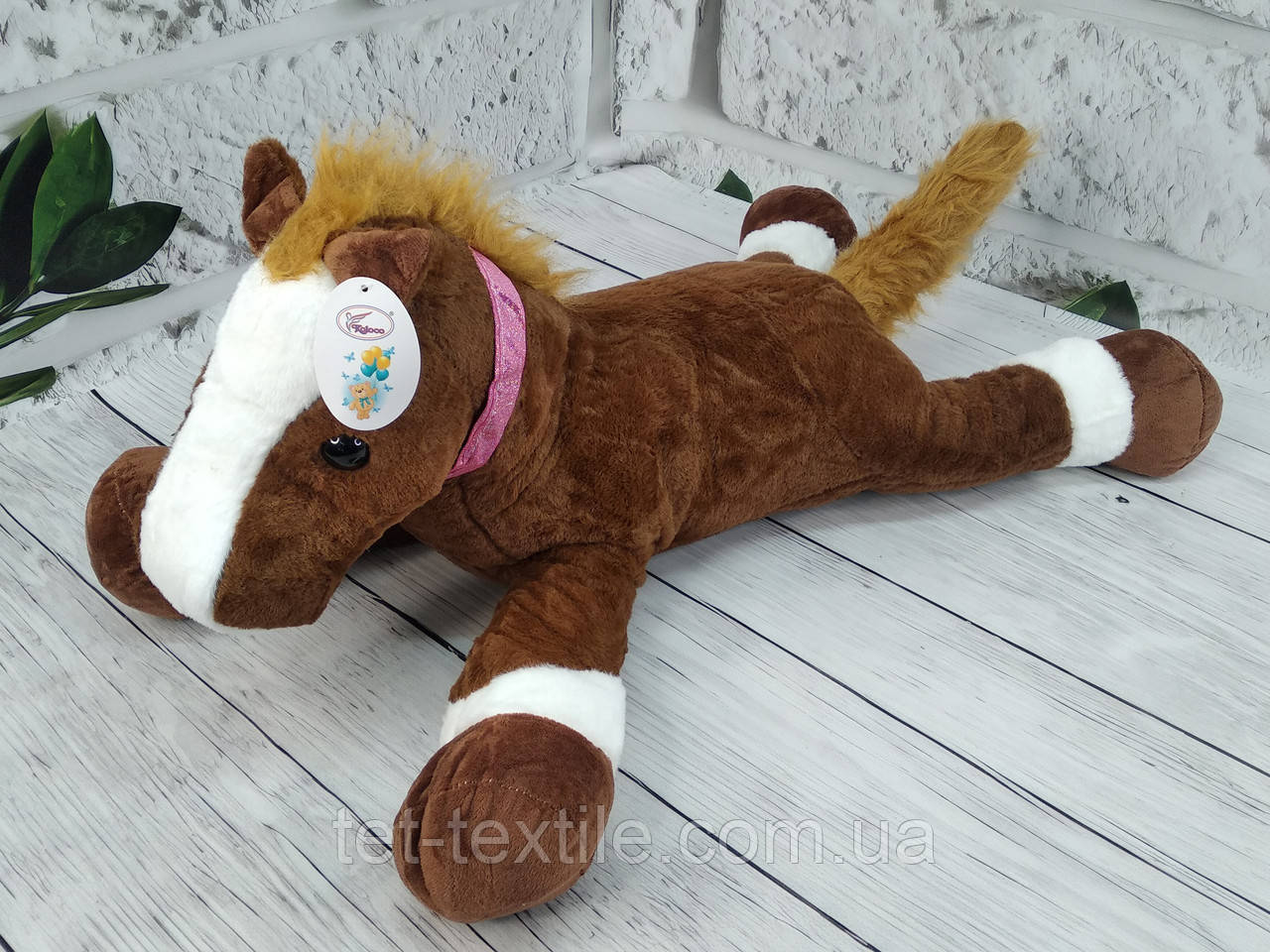 М'яка іграшка з пледом усередині Конячка коричнева 60 см (символ 2026 року)