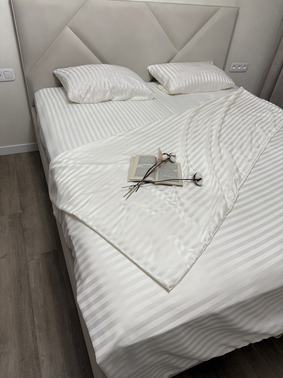 Постільна білизна Страйп Сатин Двоспальний комплект колір Айворі, фото 1