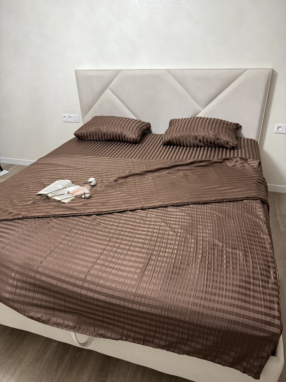 Постільна білизна Страйп Сатин Двоспальний комплект колір Коричневий, фото 1