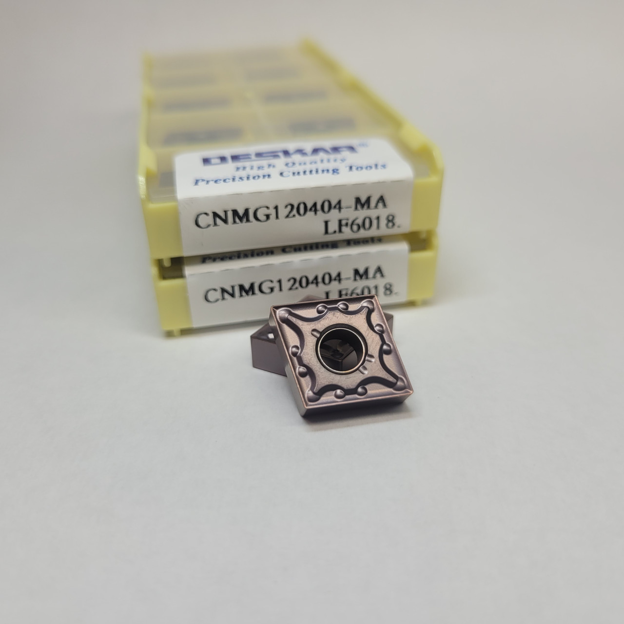 CNMG120404 LF6018 DESKAR (Сталь, Нержавіюча сталь) Твердосплавна пластина