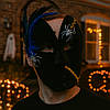 Карнавальна маска з пером та павуками 19х15.5см / Оксамитова маска на Хелловін / Косплей маска маскарадна, фото 9