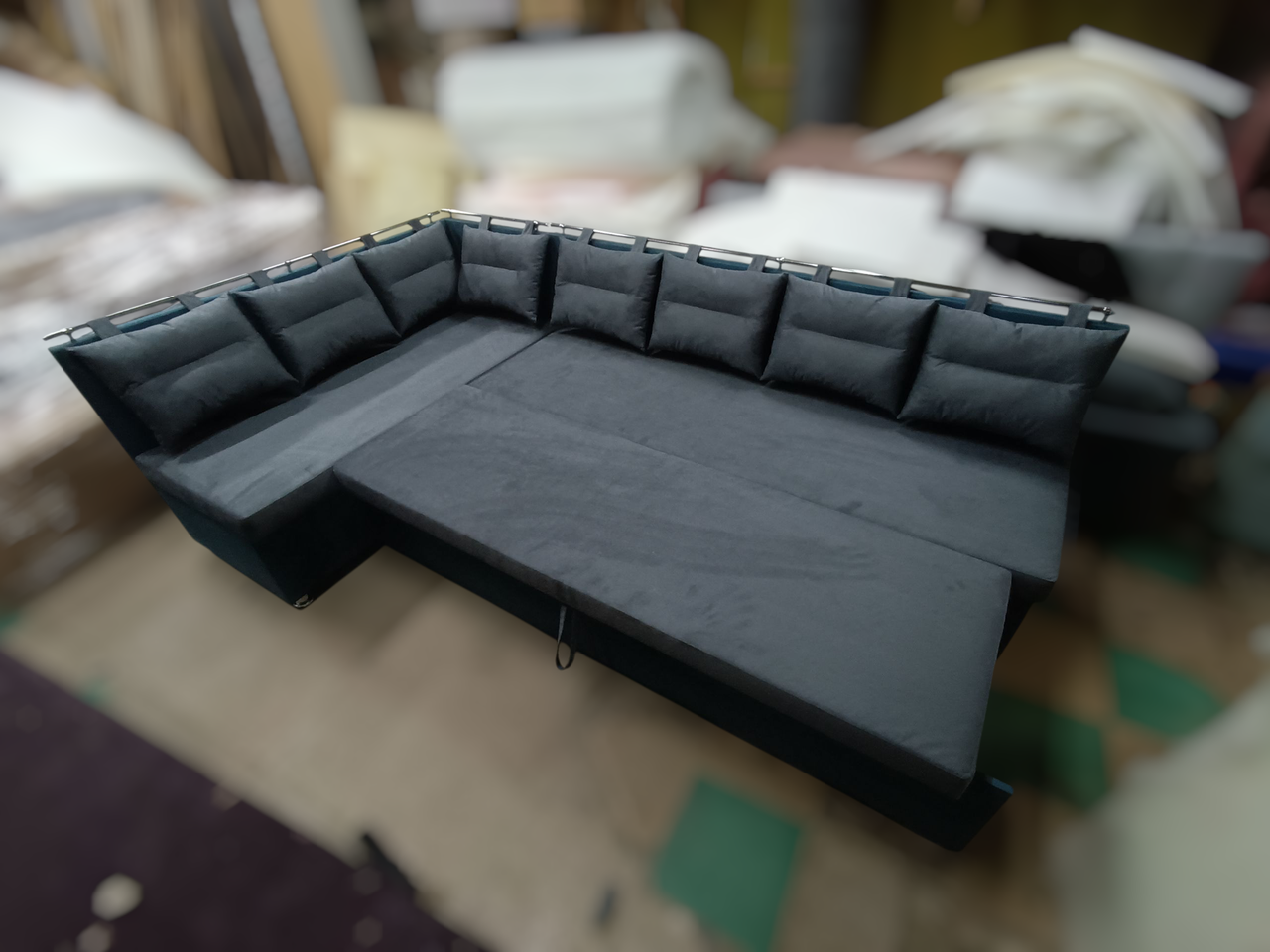 Кухонний куточок зі спальним місцем у наявності Київ