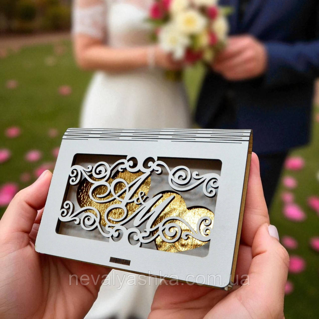 Весільна Підставка для Обручок 14 см, Футляр з Ініціалами (Відкритого Типу), Іменна Дерев'яна Коробочка для Каблучок на Весілля, фото 1