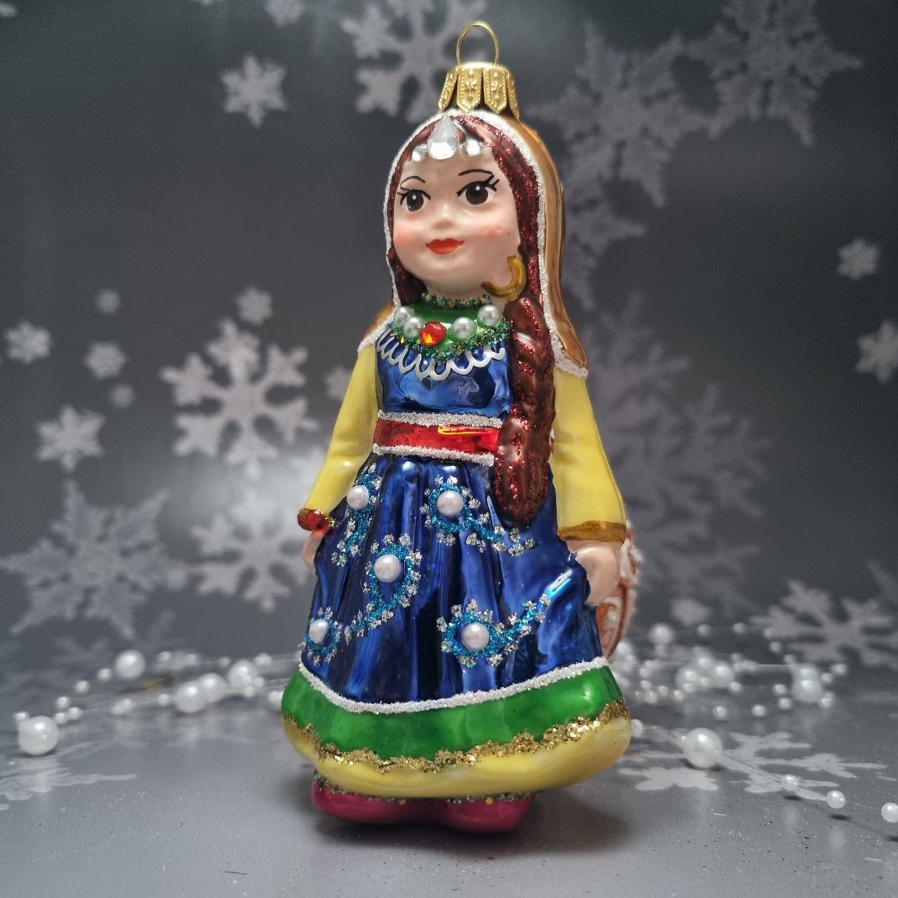 Скляна ялинкова іграшка грузинская девочка із серії діти світу Snegka Poland
