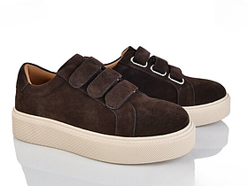 Жіночі демісезонні кросівки в шоколадному кольорі