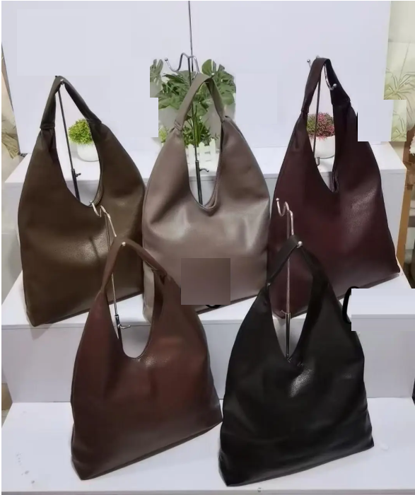 Сумка жіноча містка на плече зі штучної шкіри у різних кольорах Zhenya, фото 1