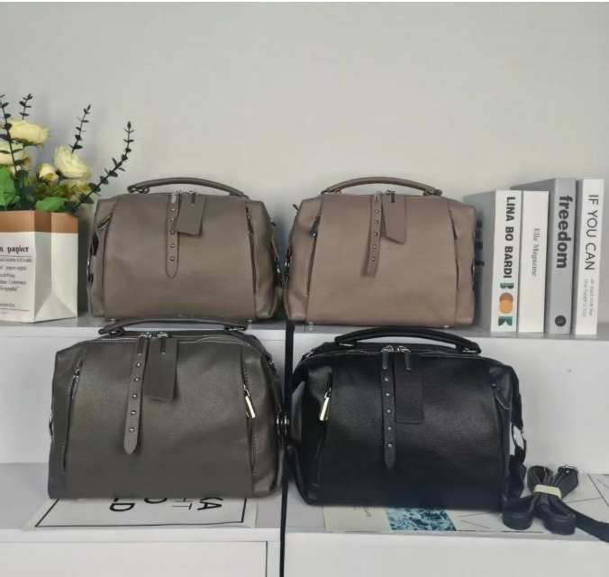 Сумка жіноча крос-боді 28*20 см на плече зі штучної шкіри у різних кольорах Zhenya, фото 1