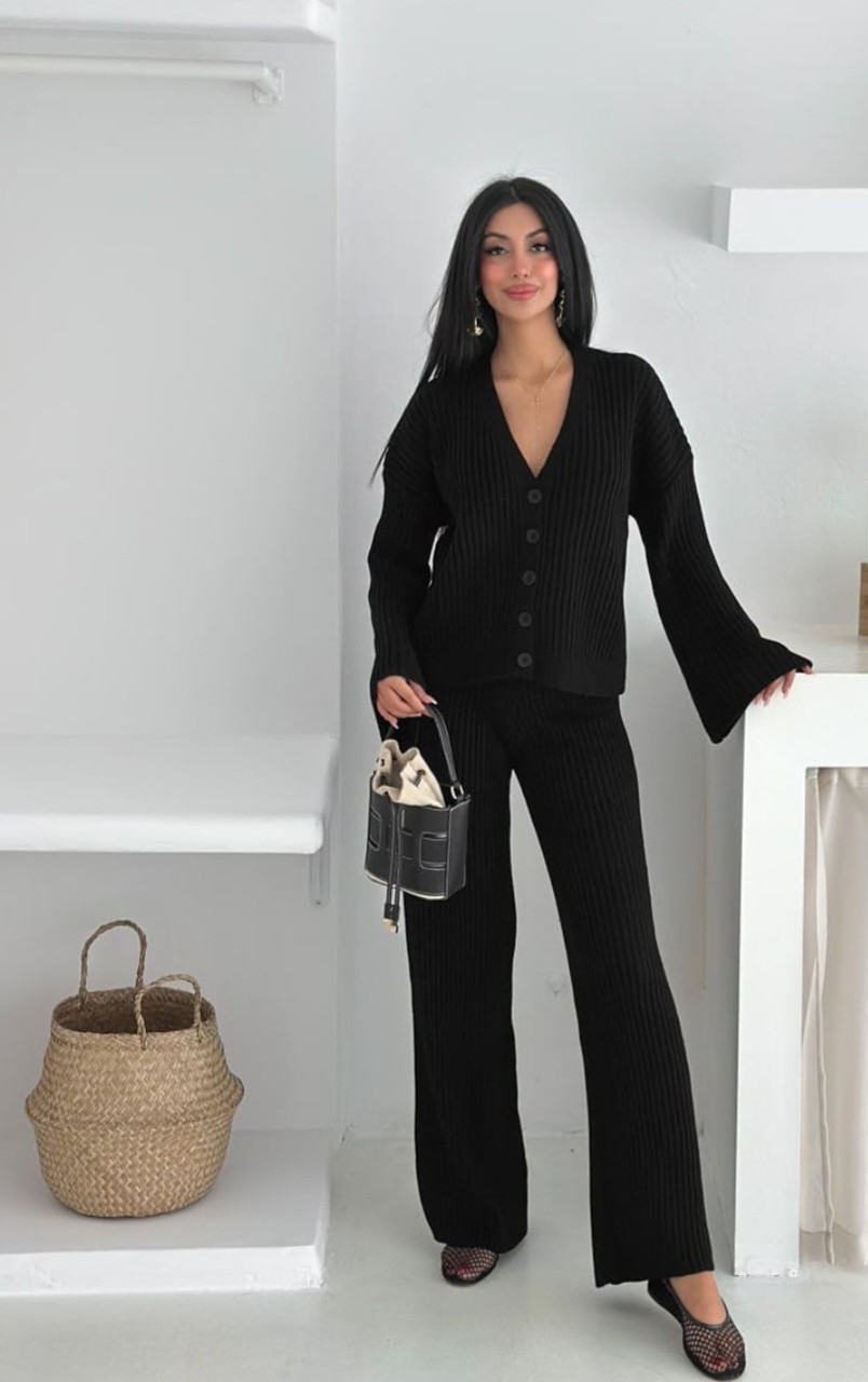 Брючний теплий чорний костюм двійка в'язаний, штани і кофта універсальний розмір 42-48