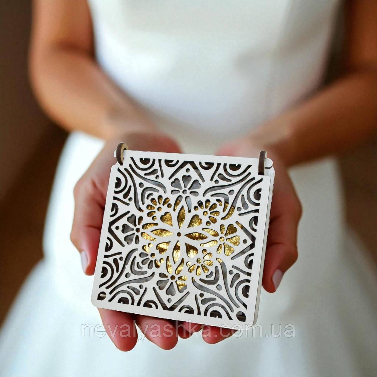 Весільна Підставка для Обручок 10 см, Футляр "Орнамент + Золото" Дерев'яна Коробочка для Каблучок Футляр на Весілля