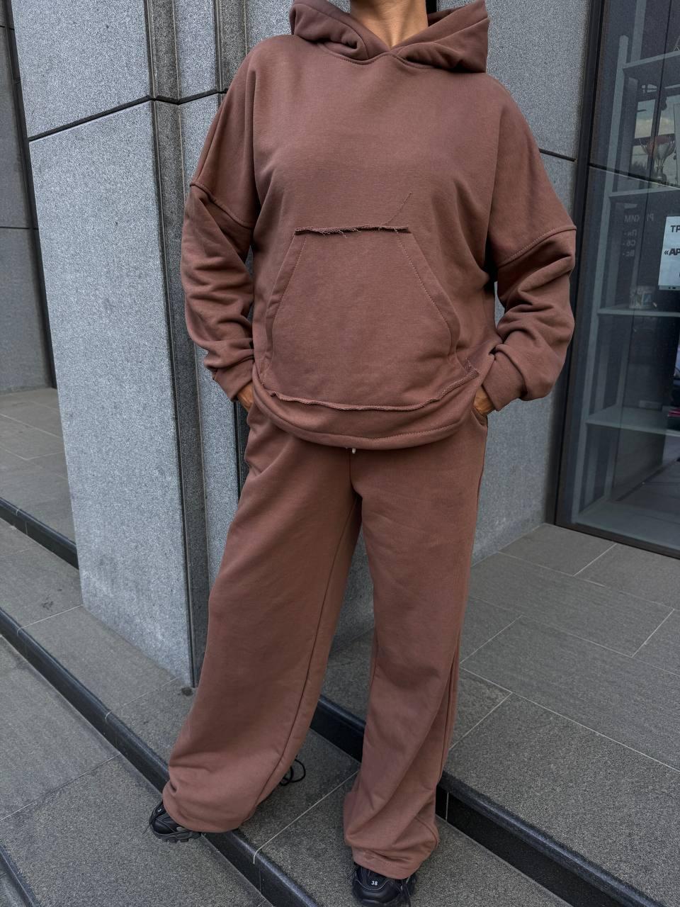 Коричневий жіночий базовий повсякденний костюм-двійка оверсайз із щільної петлі: об'ємне Худі та прямі Штани, фото 1