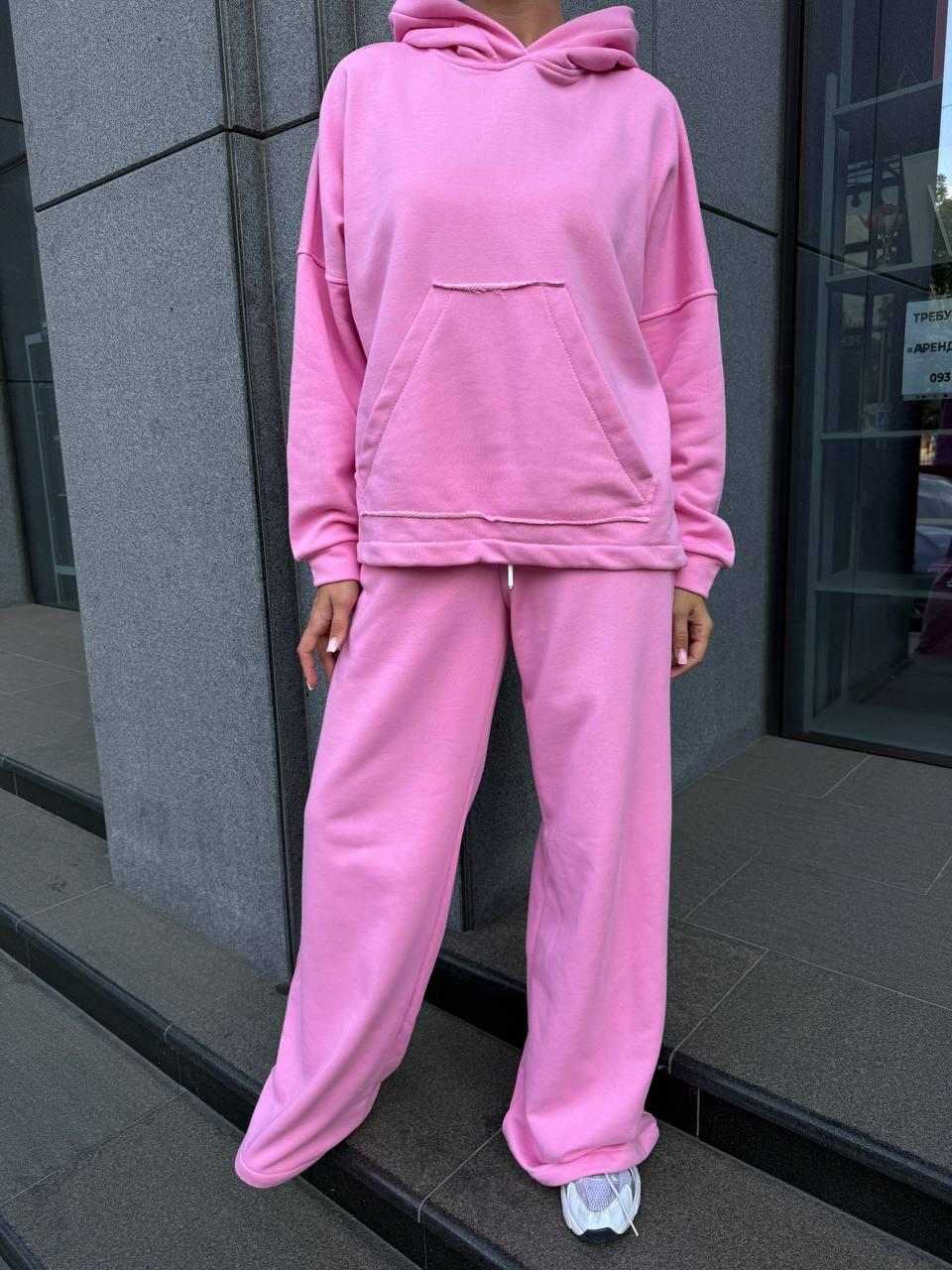 Рожевий жіночий базовий повсякденний костюм-двійка оверсайз із щільної петлі: об'ємне Худі та прямі Штани, фото 1