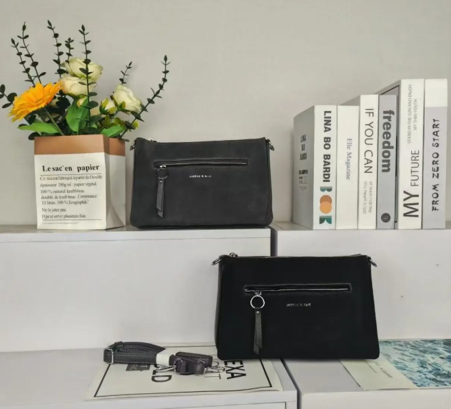 Сумка жіноча крос-боді прямокутна замшева 25*17 см на блискавці з кишенею в різних кольорах Zhenya, фото 1