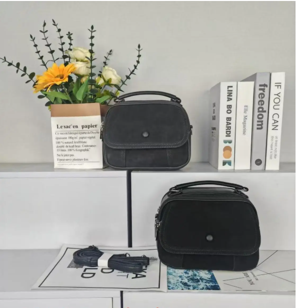 Сумка жіноча крос-боді замшева 22*17 см на блискавці в різних кольорах Zhenya, фото 1