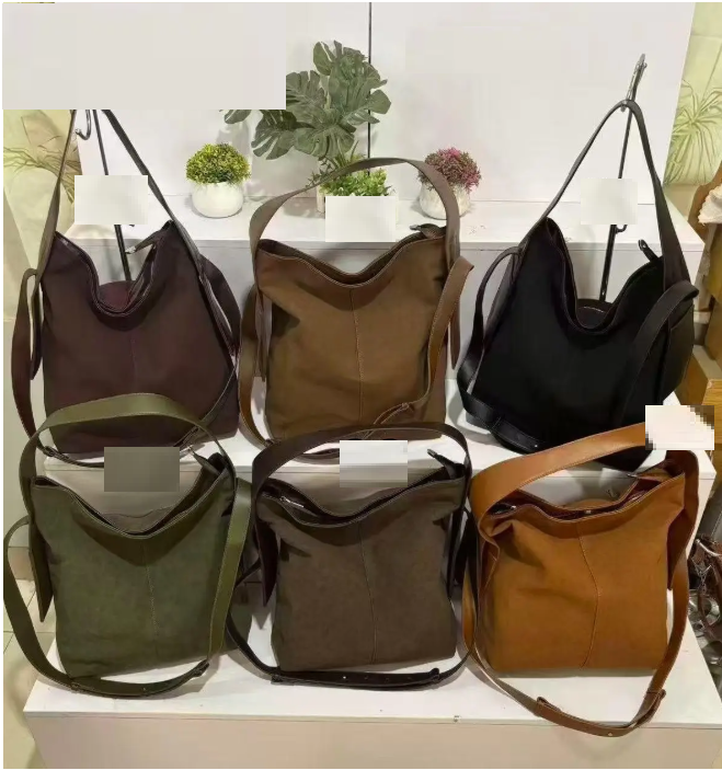 Сумка жіноча містка на плече зі штучної шкіри у різних кольорах Zhenya, фото 1