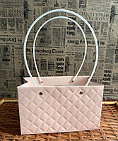 Сумочка для квітів пудра фактурна стьобана велика