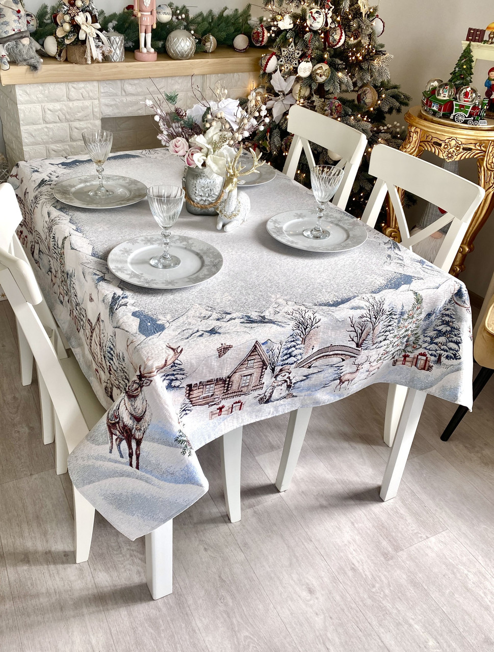 Скатертина на Новорічний стіл гобеленова 137х137 см Limaso G-34398, фото 1