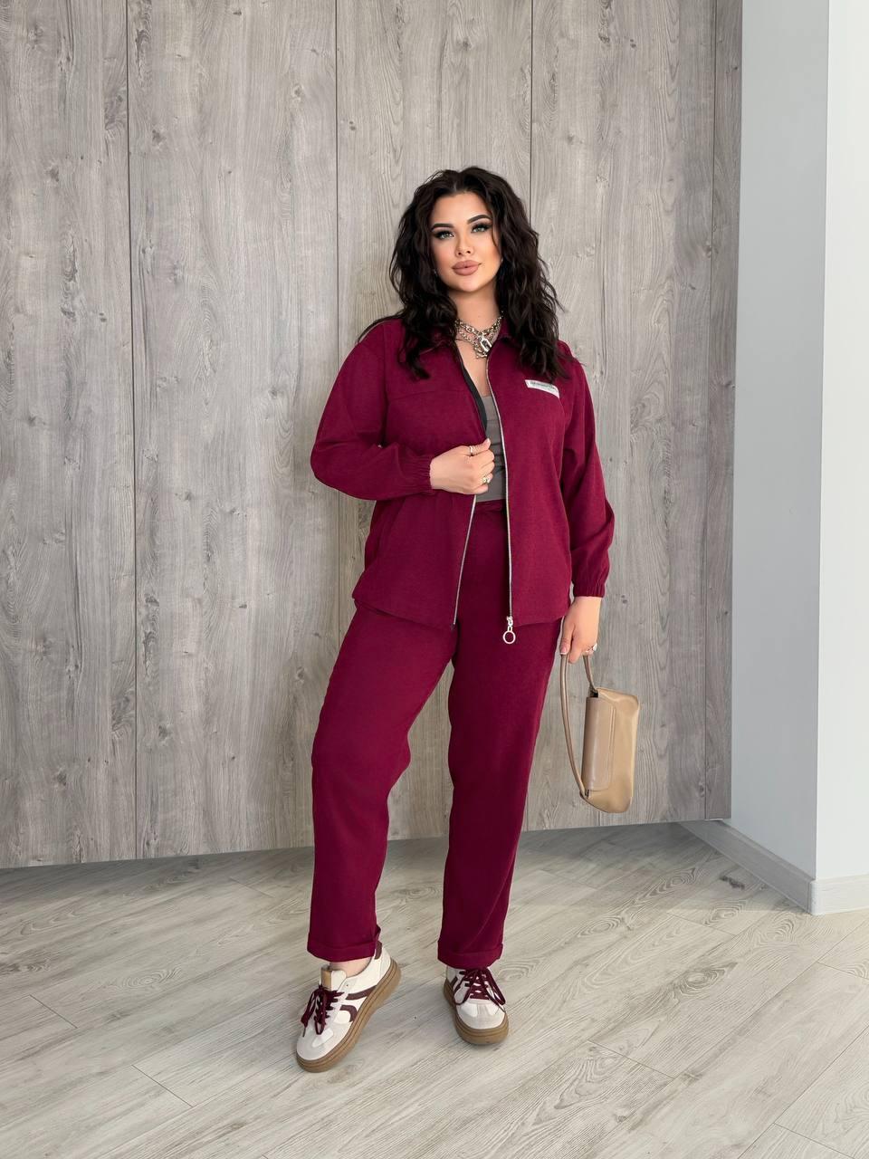 Вельветовий жіночий костюм для прогулянок містом, фото 1