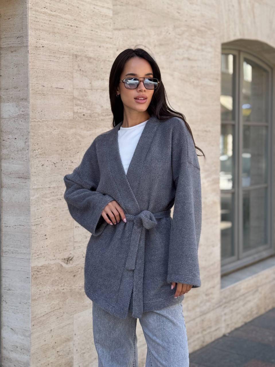 М'який та пухнастий кардиган з альпаки з поясом, фото 1