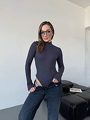 Стильне жіноче боді з коміром із рубчика на флісі