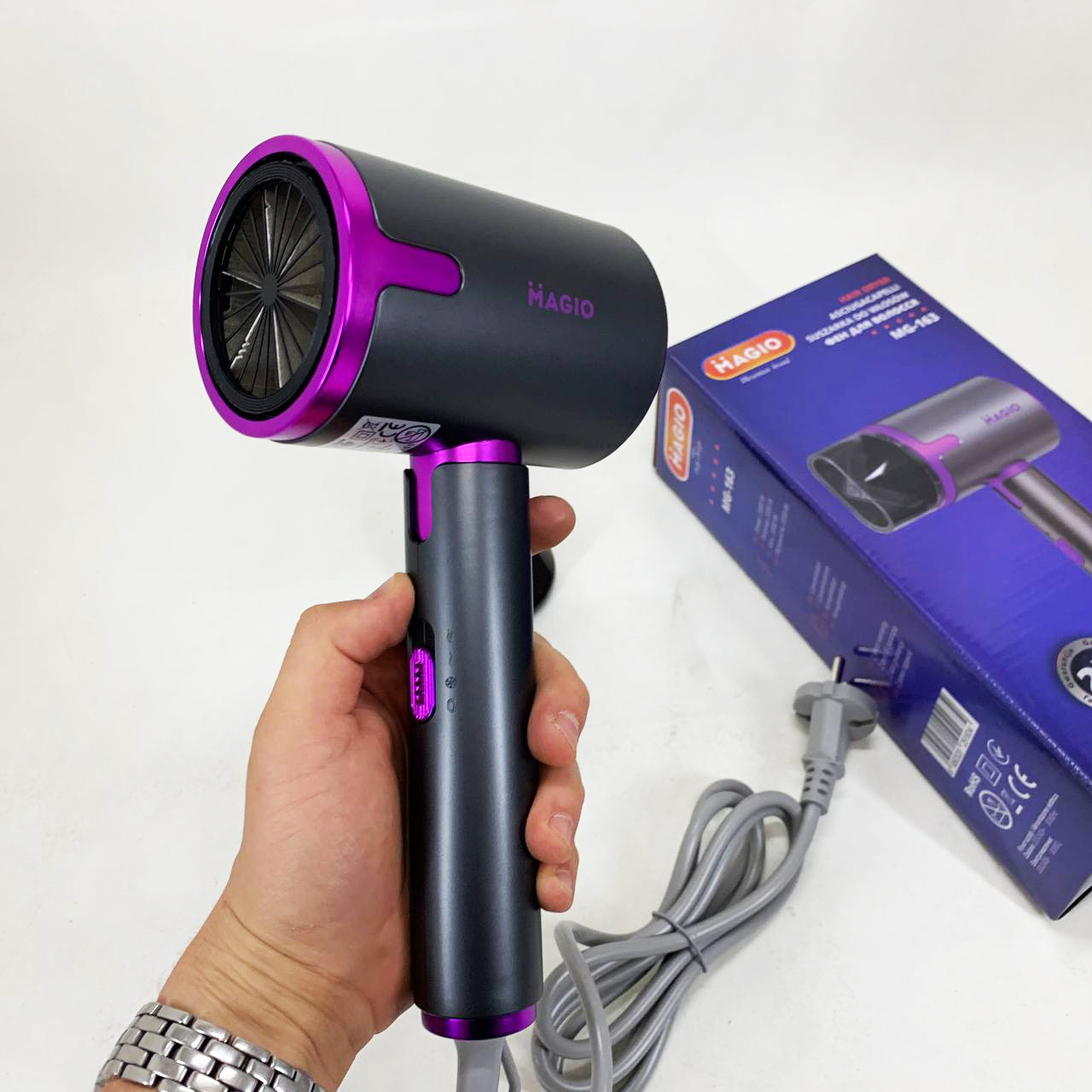 Фен для волосся з дифузором Magio MG-163 2000 Вт, Зручний фен для домашнього використання IS-80, фото 1