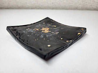 Підставка під прикраси ручна робота з епоксидної смоли 8×8 см «Галактична бронза»