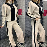 Теплий жіночий костюм з лампасами, фото 2