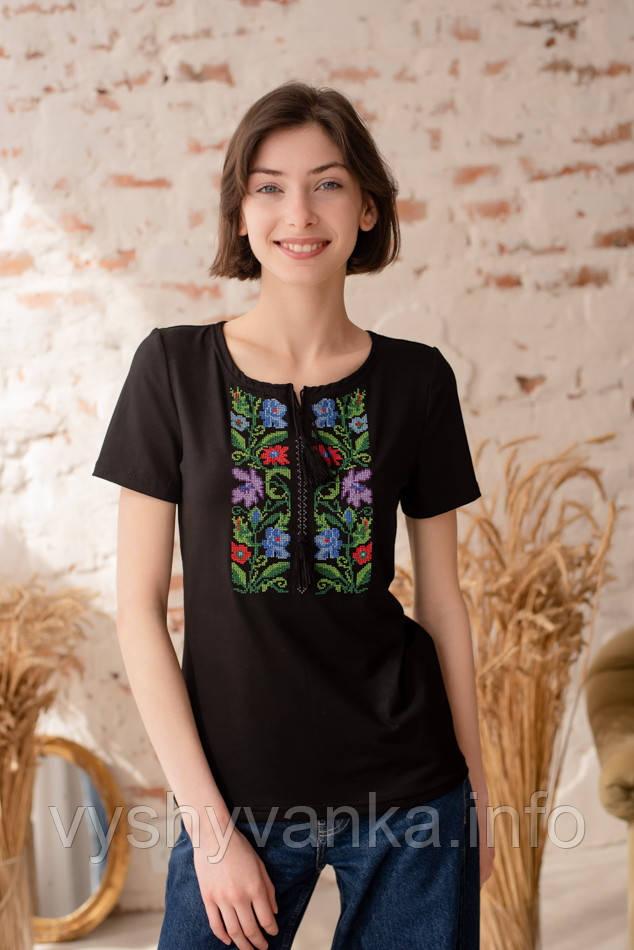 Жіноча футболка на короткий рукав вишита "Квітуча" арт. 5147, фото 1