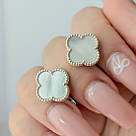 Сережки-конюшинки зі срібла з білим перламутром "Поклик" - англійська застібка, 14 мм, фото 2