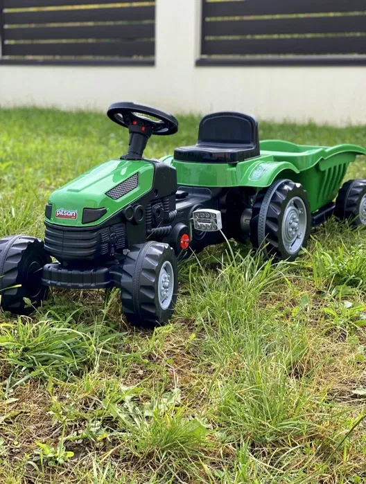 Дитячий педальний веломобіль трактор із причепом Pilsan Active 07-316 зелений. Велокарт, трактор на педалях, фото 1
