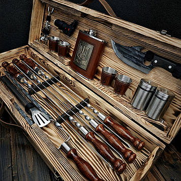 Подарунковий набір шампурів у дерев'яному кейсі "Буревій Cherry"